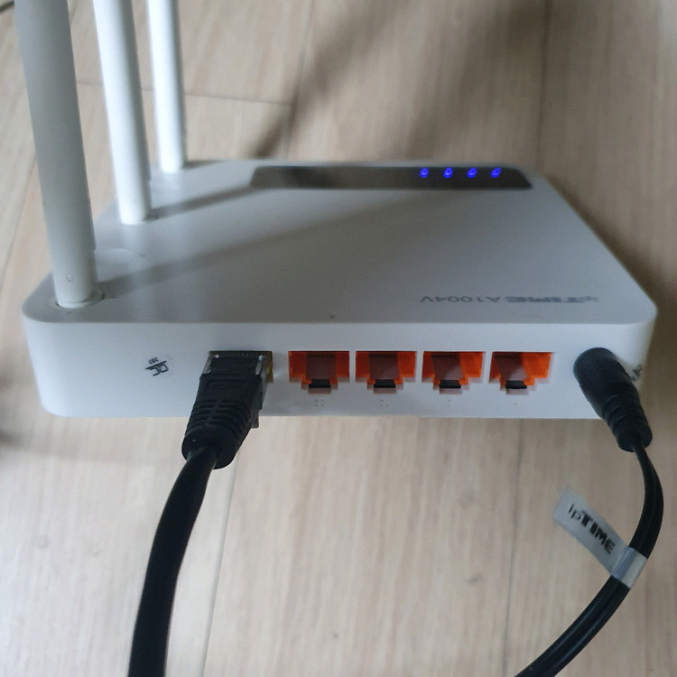 iptime 기가 인터넷공유기 wifi5 공유기 wifi 유무선 기가 와이파이 a1004 이미지