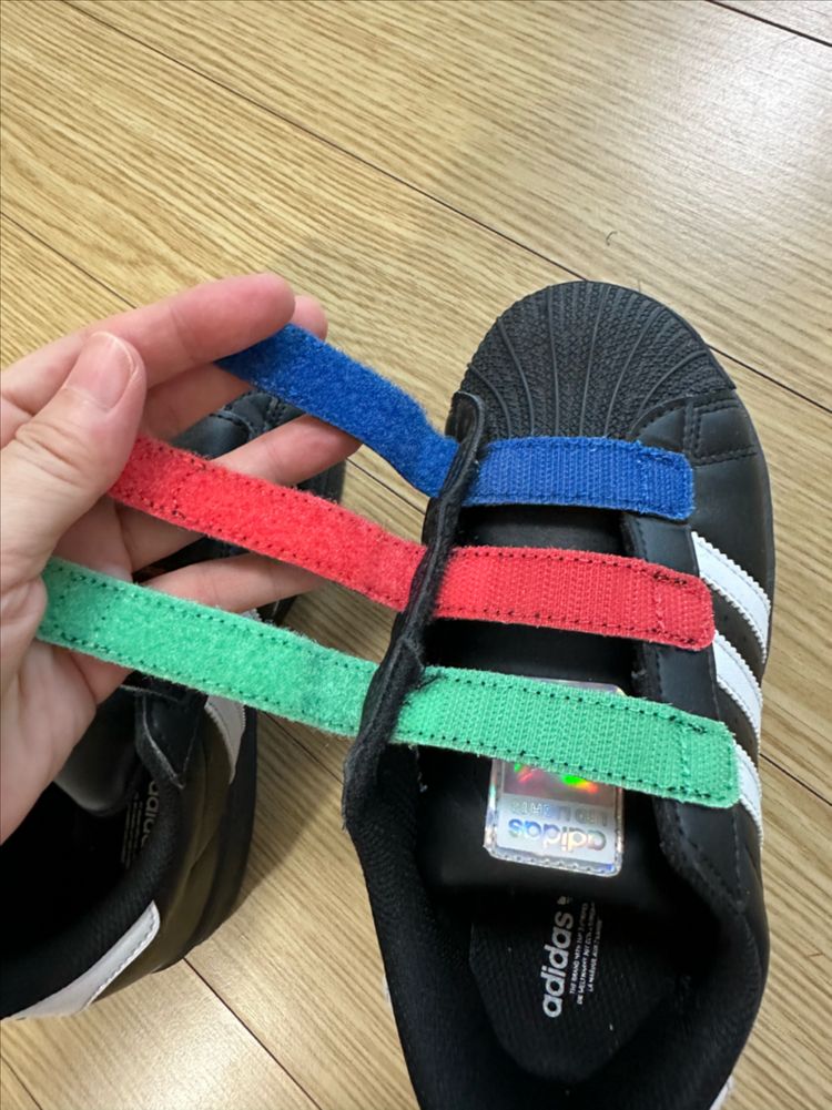 아디다스키즈 슈퍼스타 led 라이트 200 이미지
