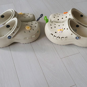 정품 크록스 키높이 켤레당 45000원(택달린 새상품) 이미지