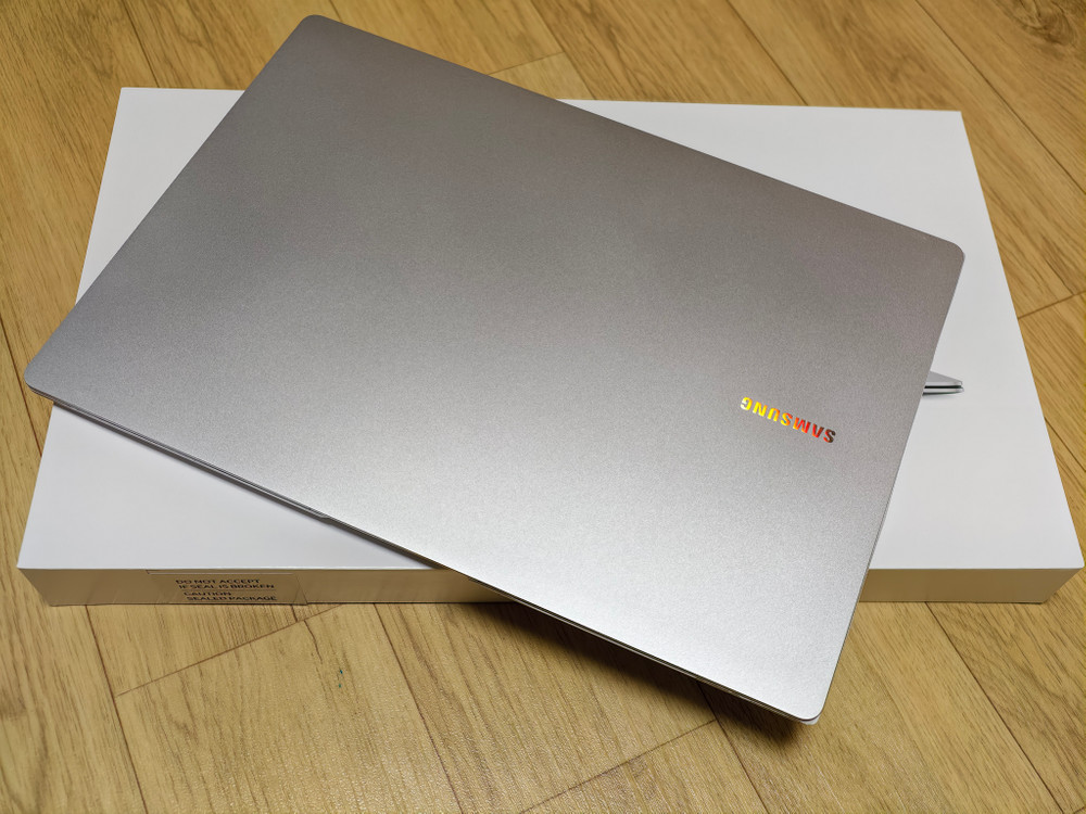 갤럭시북5 프로 16인치 A급 16G 256GB 이미지
