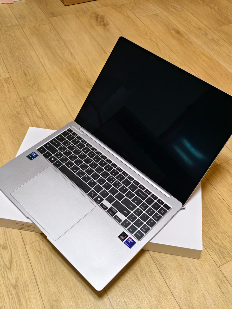 갤럭시북5 프로 16인치 A급 16G 256GB 이미지