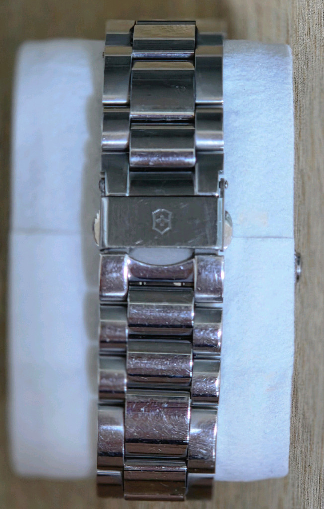 빅토리녹스 스위스아미 크르노클래식 42mm 쿼츠 시계 이미지