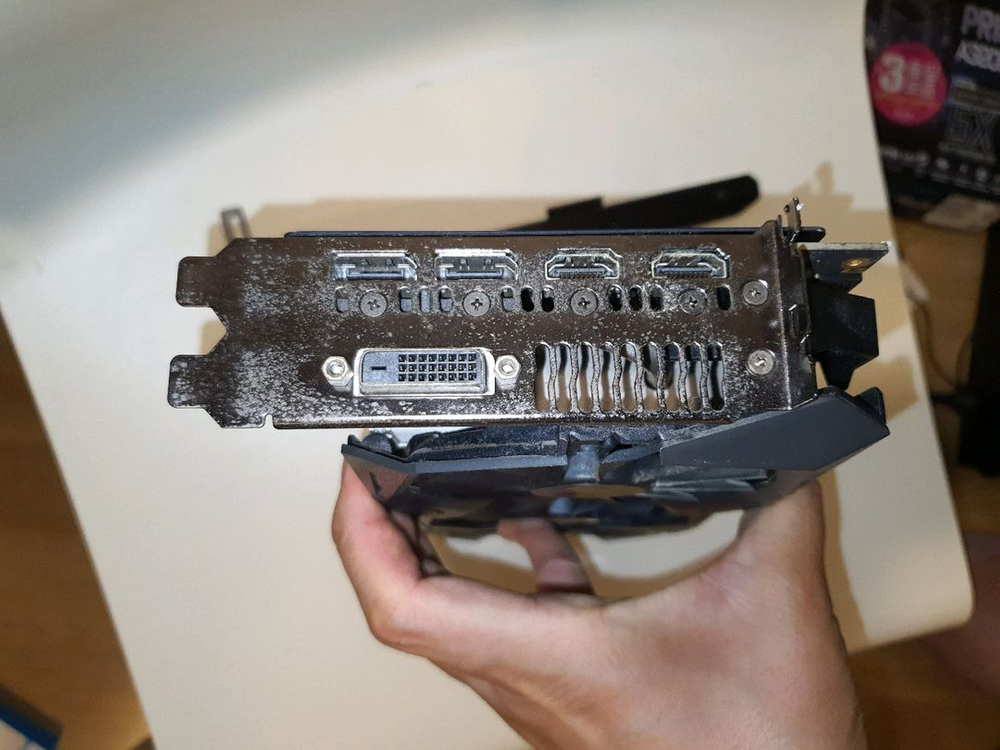 ASUS ROG STRIX 지포스 GTX 1080Ti 이미지