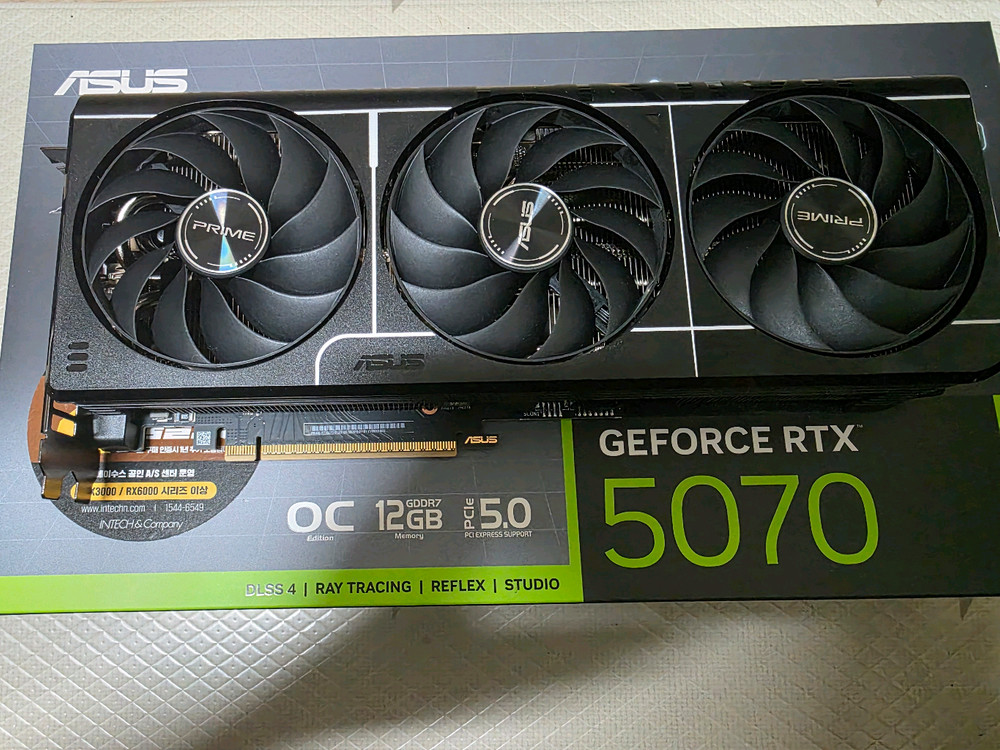 ASUS PRIME 지포스 RTX 5070 OC D7 12GB 인텍앤컴퍼니 이미지