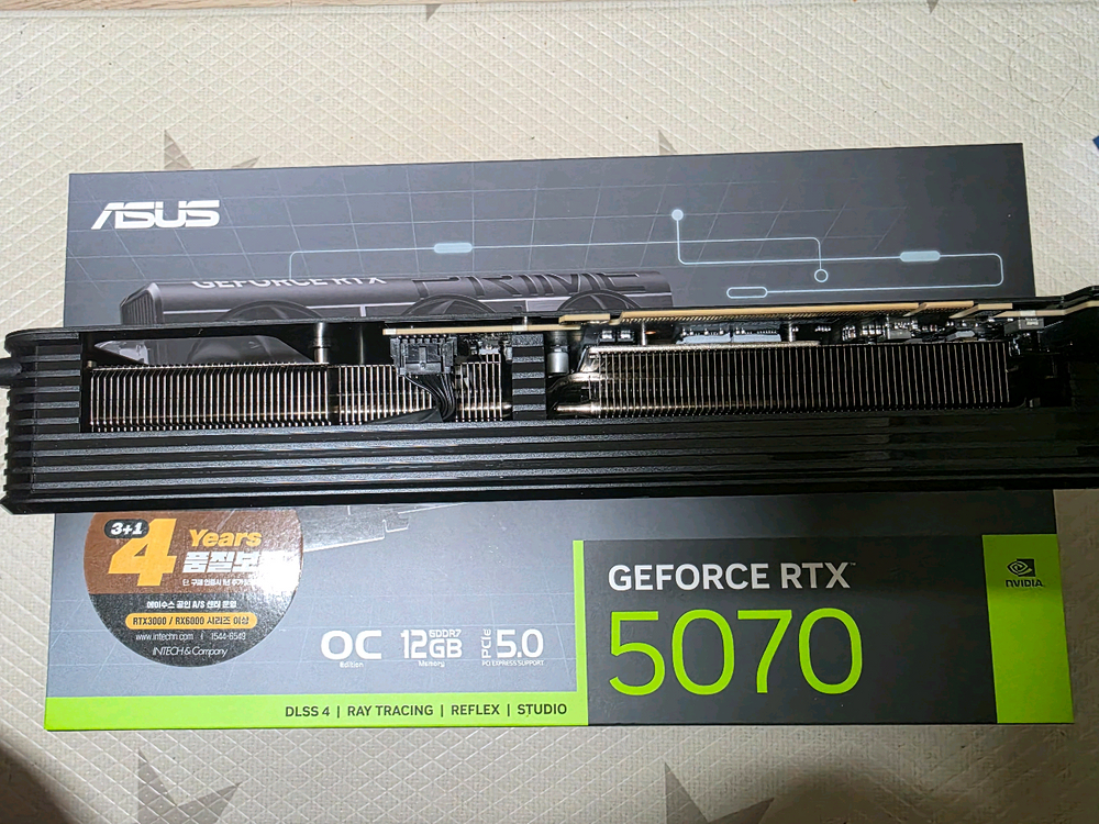ASUS PRIME 지포스 RTX 5070 OC D7 12GB 인텍앤컴퍼니 이미지