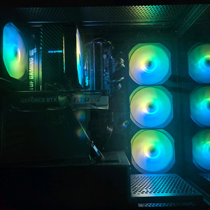 (대전개인)고사양 게이밍 pc 본체 데스크탑 새제품 싸게팝니다.라이젠7500 rtx5060ti 이미지