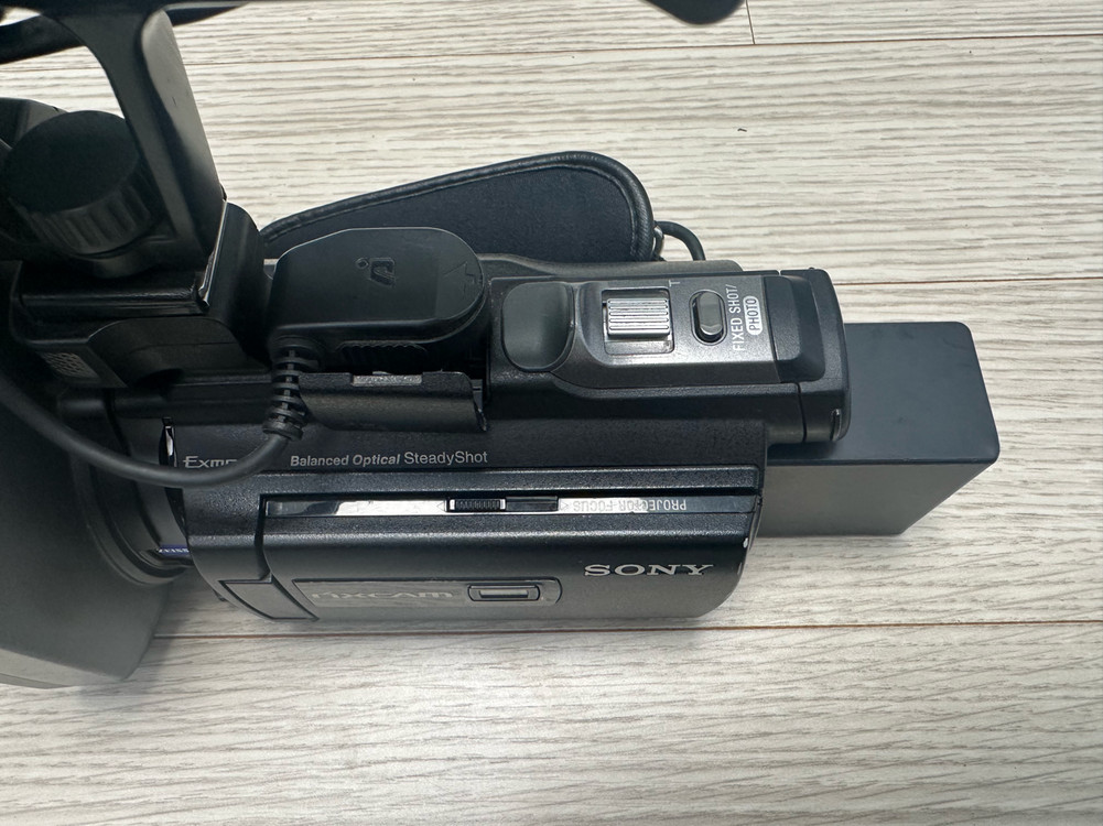 소니 정품 HXR-NX30N 캠코더 판매합니다 이미지