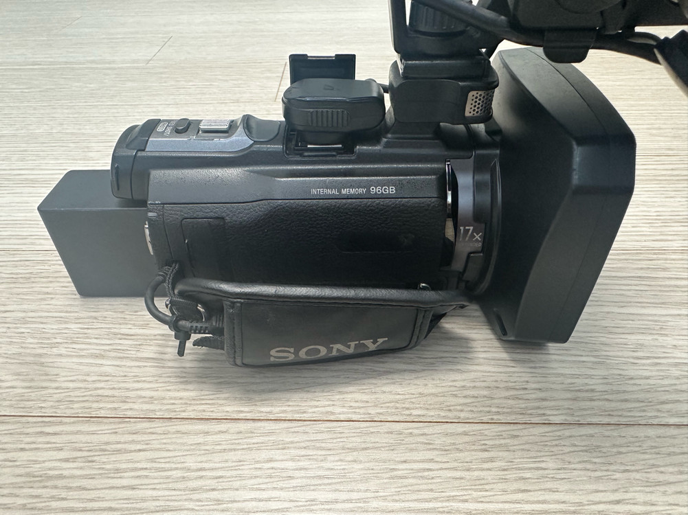 소니 정품 HXR-NX30N 캠코더 판매합니다 이미지