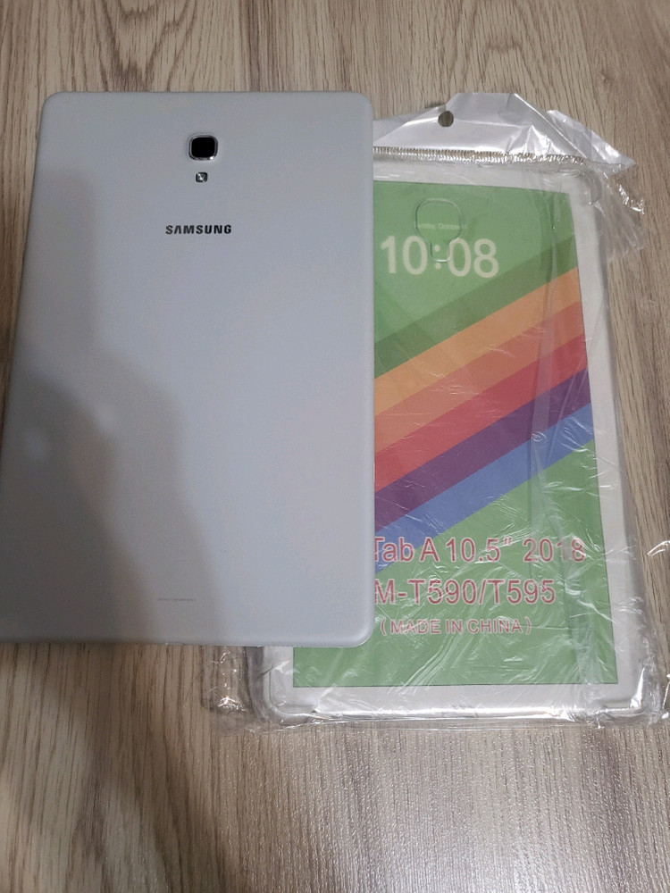 삼성 갤럭시탭A 10.5 SM-T590 이미지