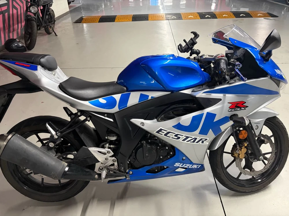 스즈키 gsx-r125 21년식 신차급 이미지