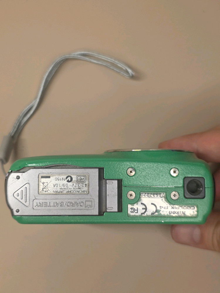 [커스텀] 니콘 쿨픽스P4 Nikon Coolpix P4 이미지