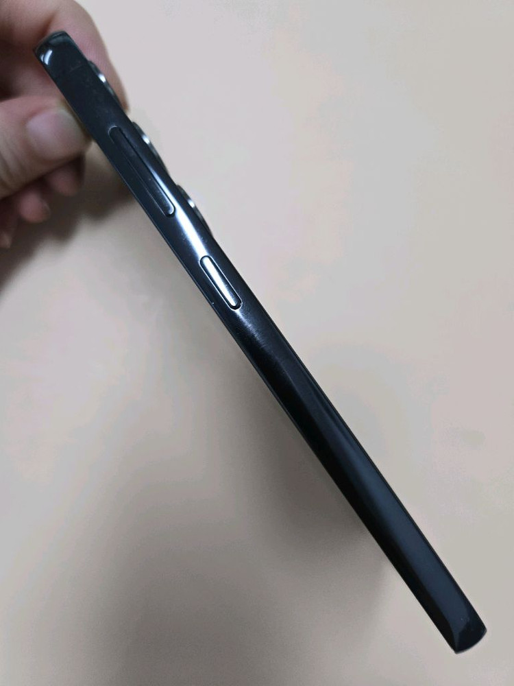 갤럭시S23 256기가 팬텀블랙 이미지