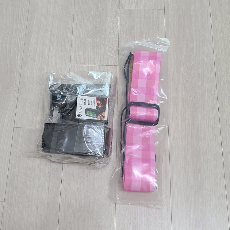콜트 잔망루피 에디션 어쿠스틱 기타 이미지