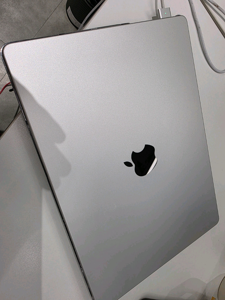 노트북 M5 맥북 Pro 14인치, 16g 512ssd 이미지