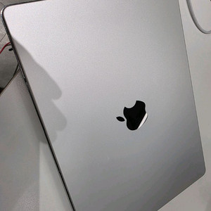 노트북 M5 맥북 Pro 14인치, 16g 512ssd 이미지
