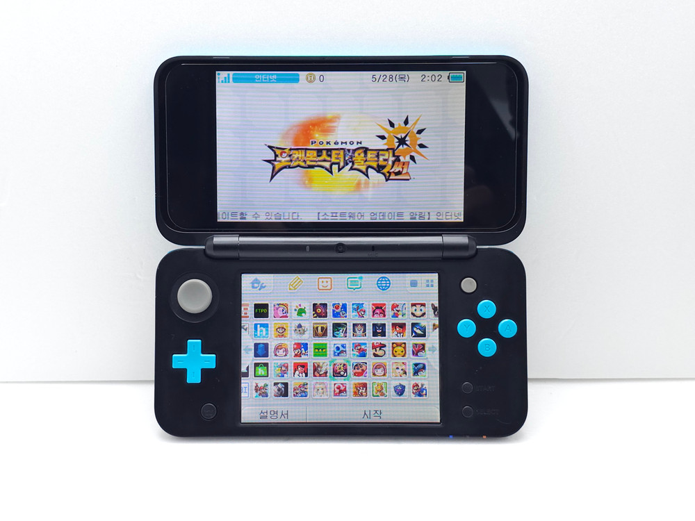 닌텐도 NEW 2DS 블랙 블루 32gb 풀세트 이미지