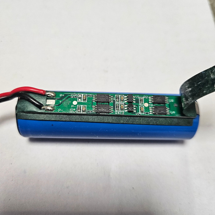 18650 리튬이온 배터리 전선 배터리 보호회로 노래방 마이크 배터리 2600mAh 3.7V 1개 1천원 이미지
