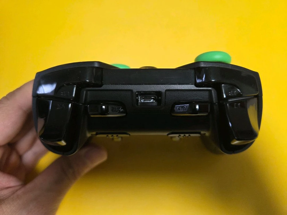 xbox 레이저 와일드캣 유선 컨트롤러 이미지