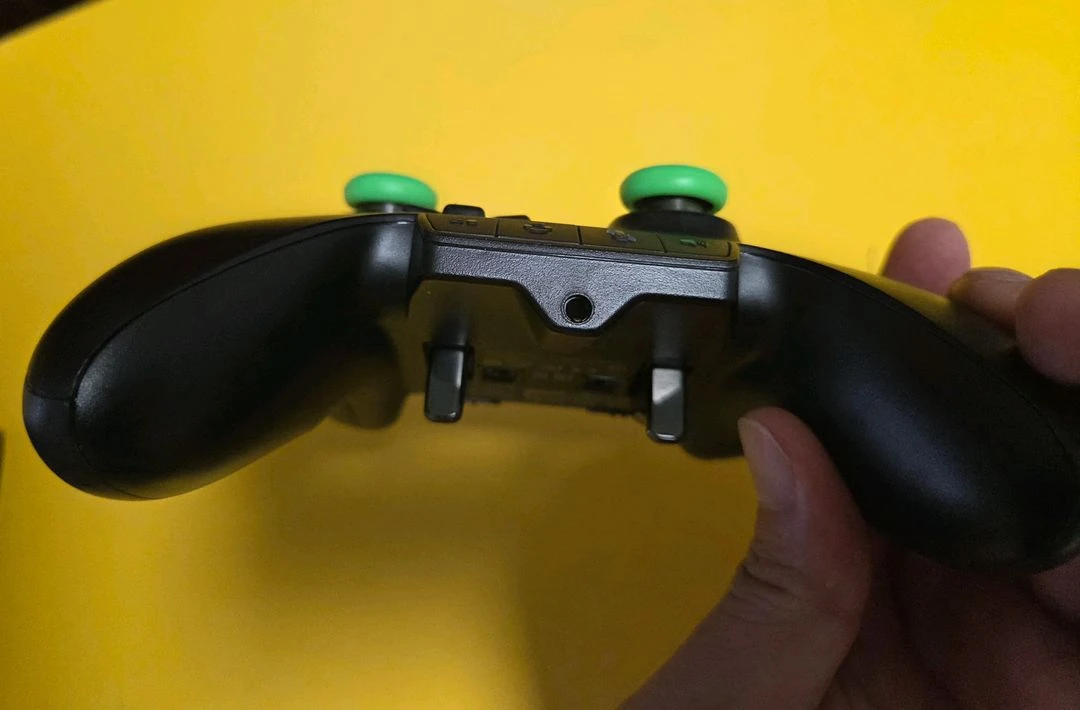 xbox 레이저 와일드캣 유선 컨트롤러 이미지