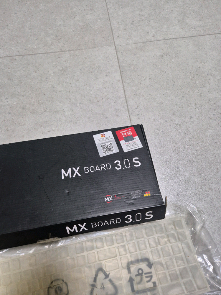 체리 MX BOARDS 3.0S 게이밍 화이트 적축 키보드 이미지