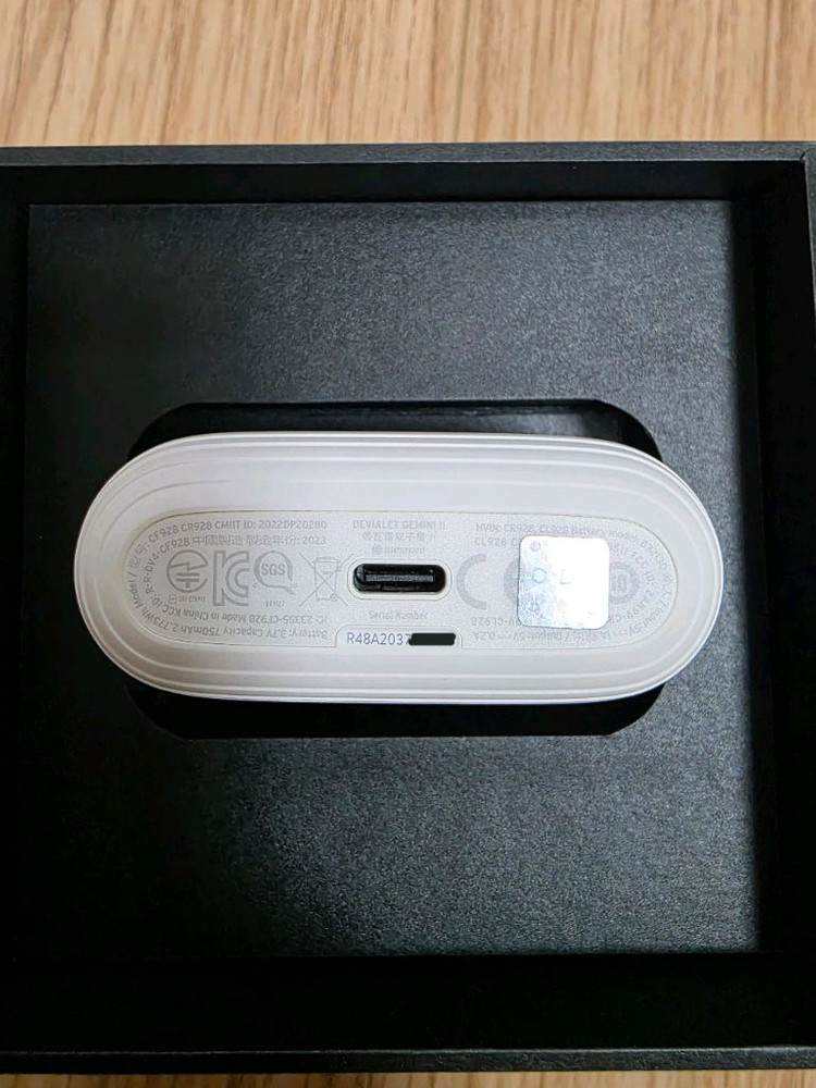 무선 이어폰 이미지