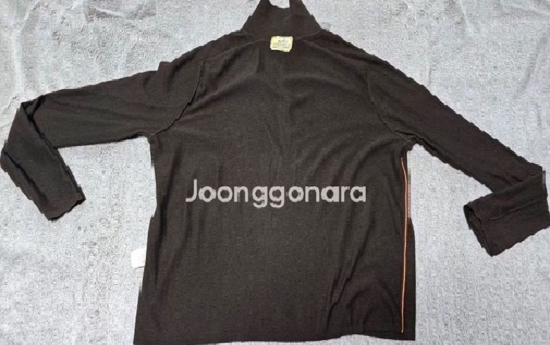 (가격인하) 정품 에르메스 캐시미어 하프집업 니트 Large HERMES CASHMERE KNIT 이미지