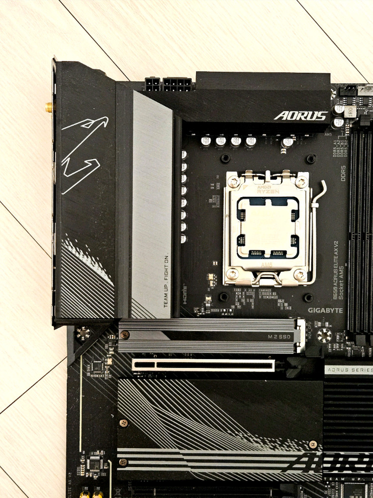 라이젠9 9900X + B650 AORUS ELITE D5 보드셋 각개가능 이미지