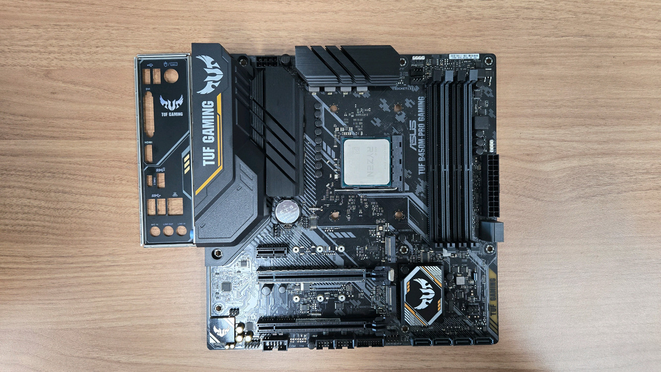 ASUS TUF B450M-PRO GAMING / Ryzen 7 3700X 판매 이미지