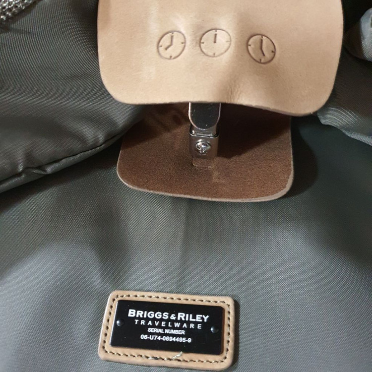 브릭스앤라일리 업라이트 캐리어 투미 TUMI 리모와 리 이미지