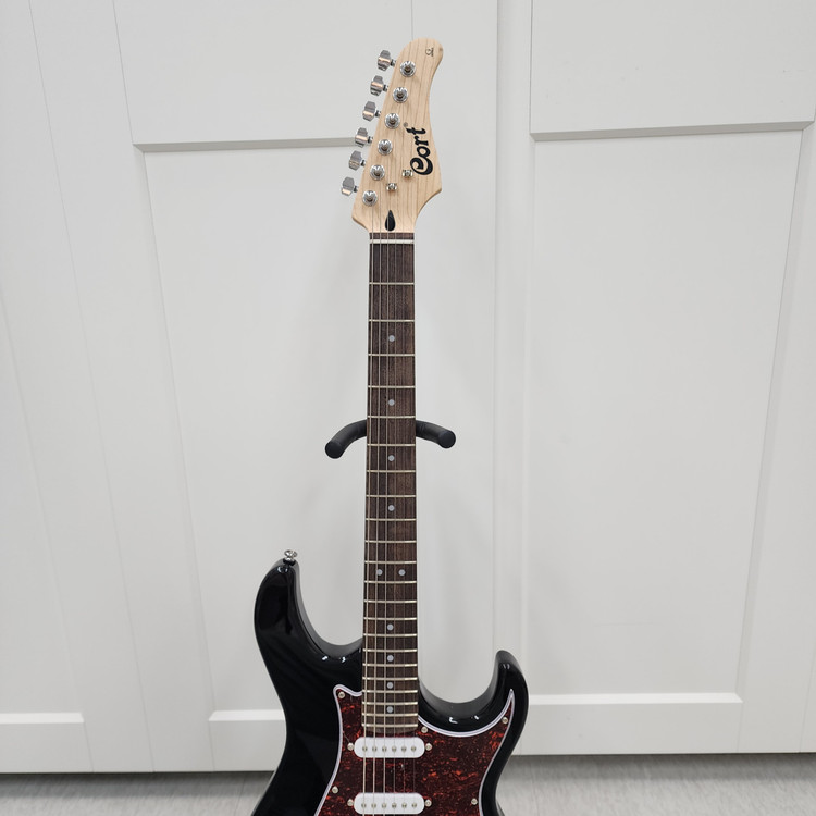 콜트 스트랫 일렉기타 G115 SE 블랙 이미지
