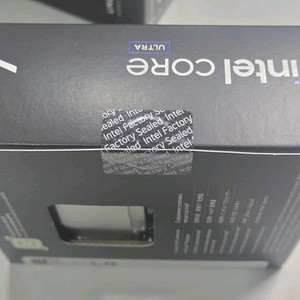 인텔 코어 울트라 7 265K CPU 이미지