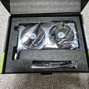 MSI 지포스 RTX 5070 벤투스 2X OC D7 12GB 이미지