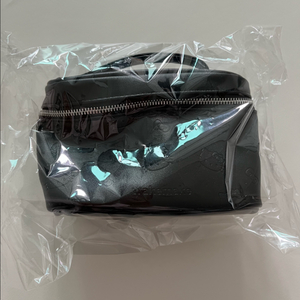 웨이크메이크 헬로키티 블랙 레더 파우치 이미지