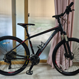 메리다 빅세븐 500 MTB 자전거 이미지