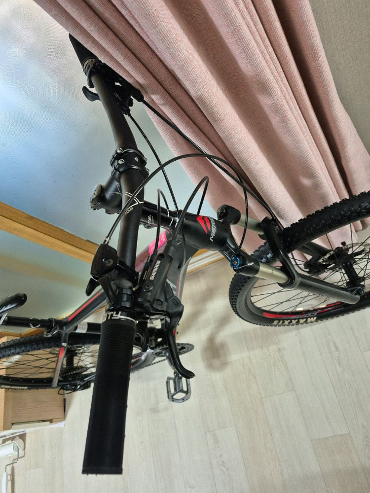 메리다 빅세븐 500 MTB 자전거 이미지