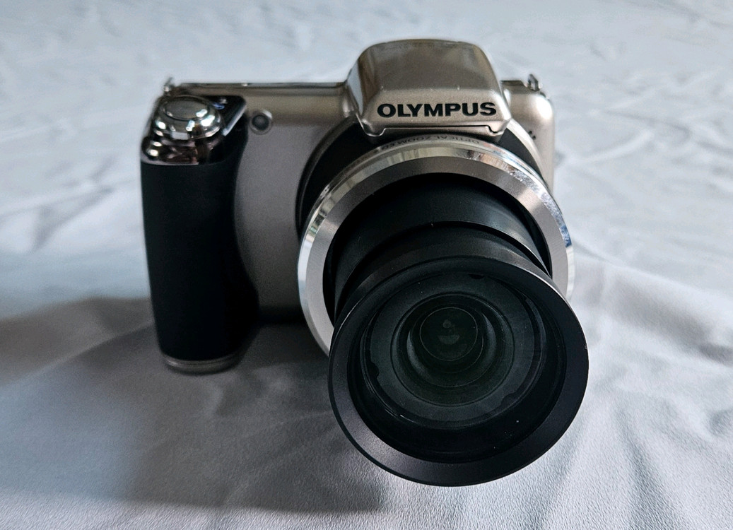 올림푸스 SP-810UZ 실버색상 빈티지디카 이미지