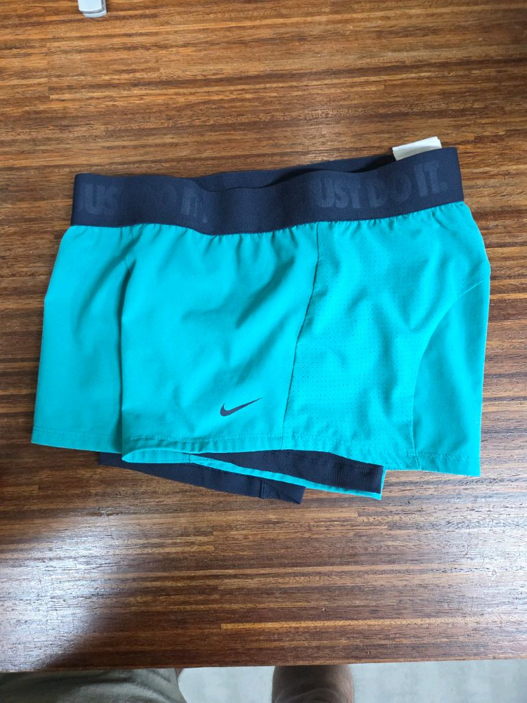 나이키 여성 드라이핏 서킷 투윈원 우븐 쇼츠반바지 s 이미지