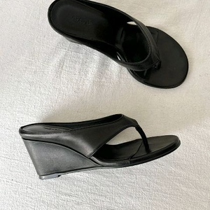 웨지힐 조리 240사이즈 블랙색상 (굽6cm) 이미지