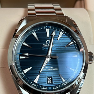 오메가 씨마스터 아쿠아테라 41mm 청판 19년 220.10.41.21.03.001 판매합니다 이미지