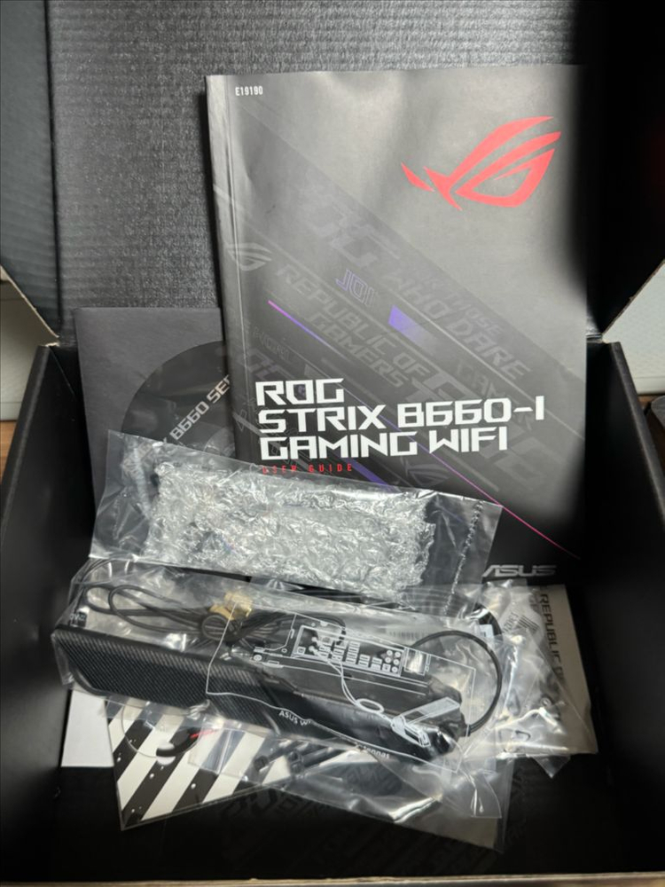 Asus Rog Stix B660-i Gaming wifi 풀박스 민트급 이미지
