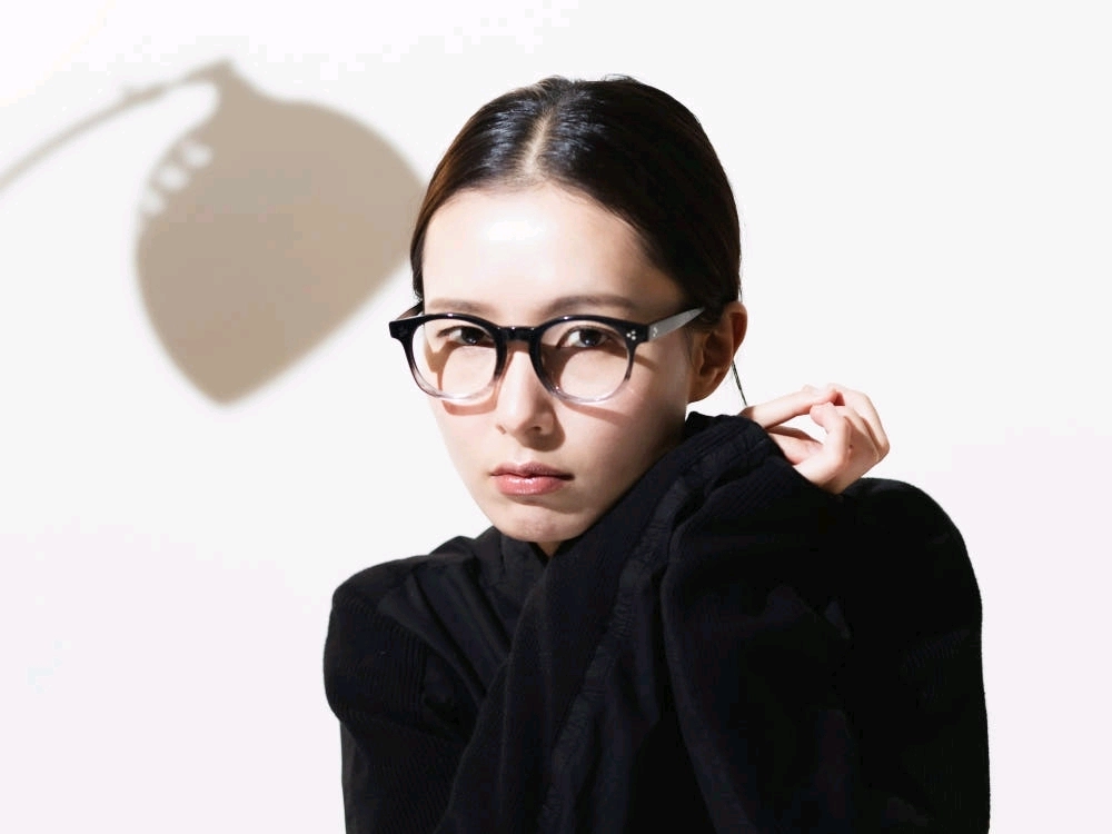 TH1003, Shade Black 46 이미지