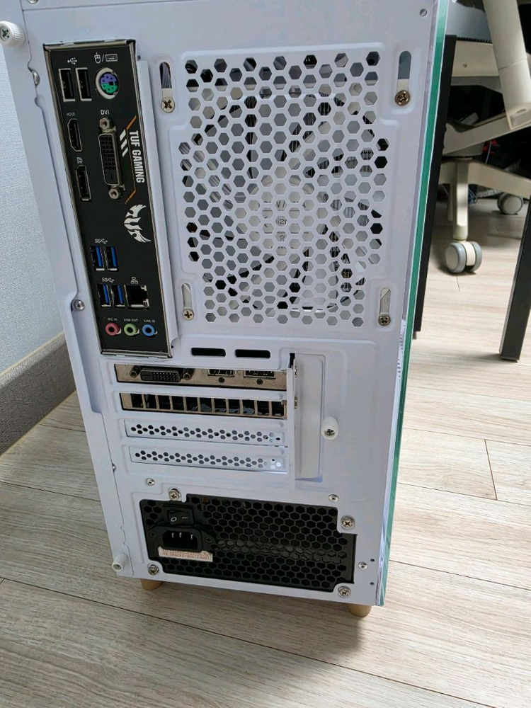 화이트 감성 게이밍 PC (i5-10400F/GTX 1660 SUPER) 이미지