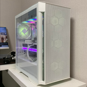 14700k rtx 5080 게이밍 컴퓨터 본체 이미지