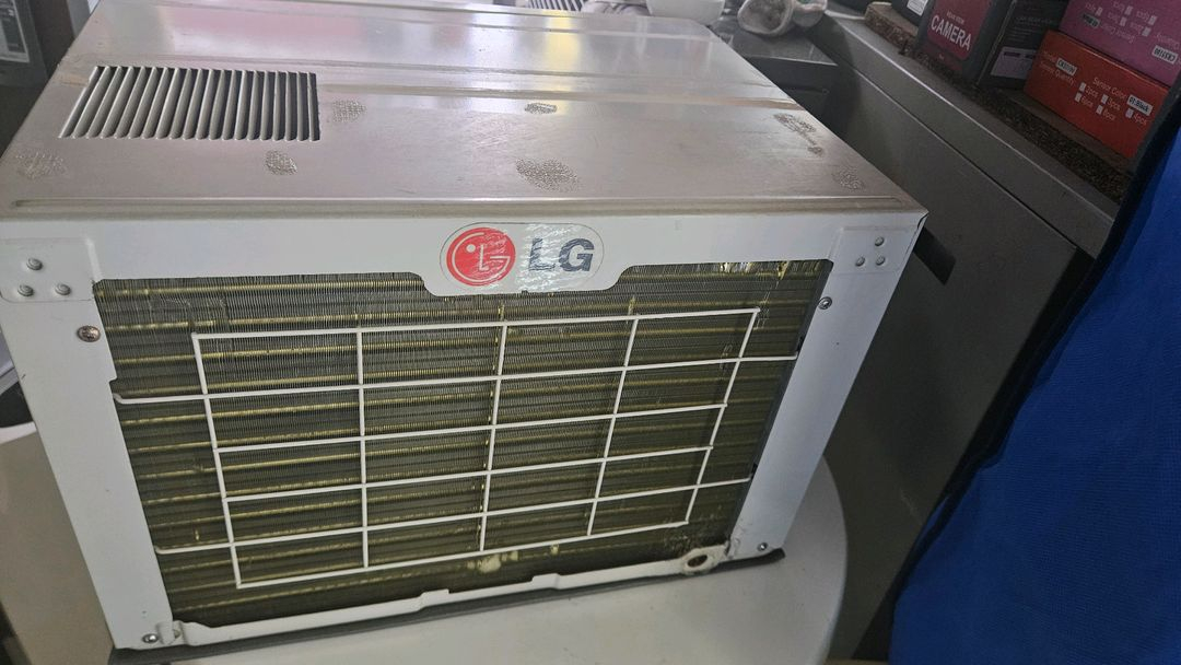 LG 창문형 에어컨 무척시원합니다 이미지