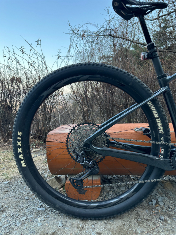 22년 자이언트 xtc 어드밴스 29 1 카본 MTB 자전거 이미지