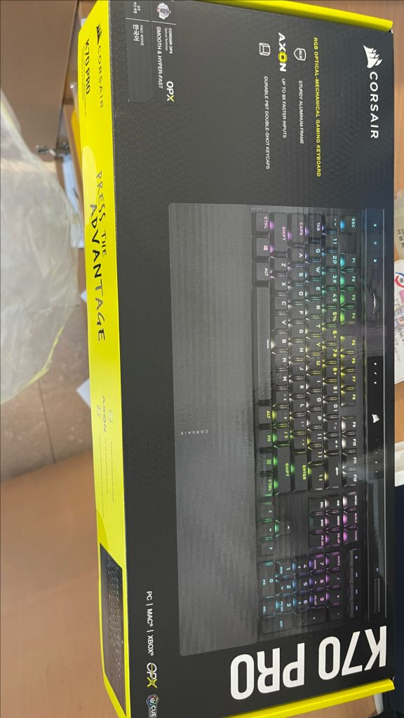 커세어 k70 pro rgb 옵티컬 기계식 게이밍 키보드 이미지
