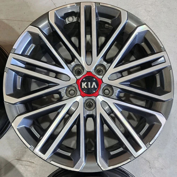 K3 GT 18인치 휠, k3 18인치 휠 이미지