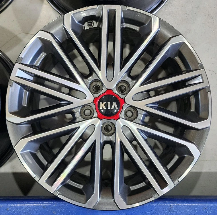 K3 GT 18인치 휠, k3 18인치 휠 이미지