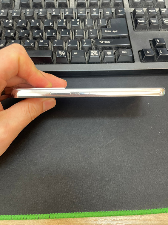 갤럭시S22 화이트 256GB 무잔상 상태좋은 중고31만4천팝니다 이미지