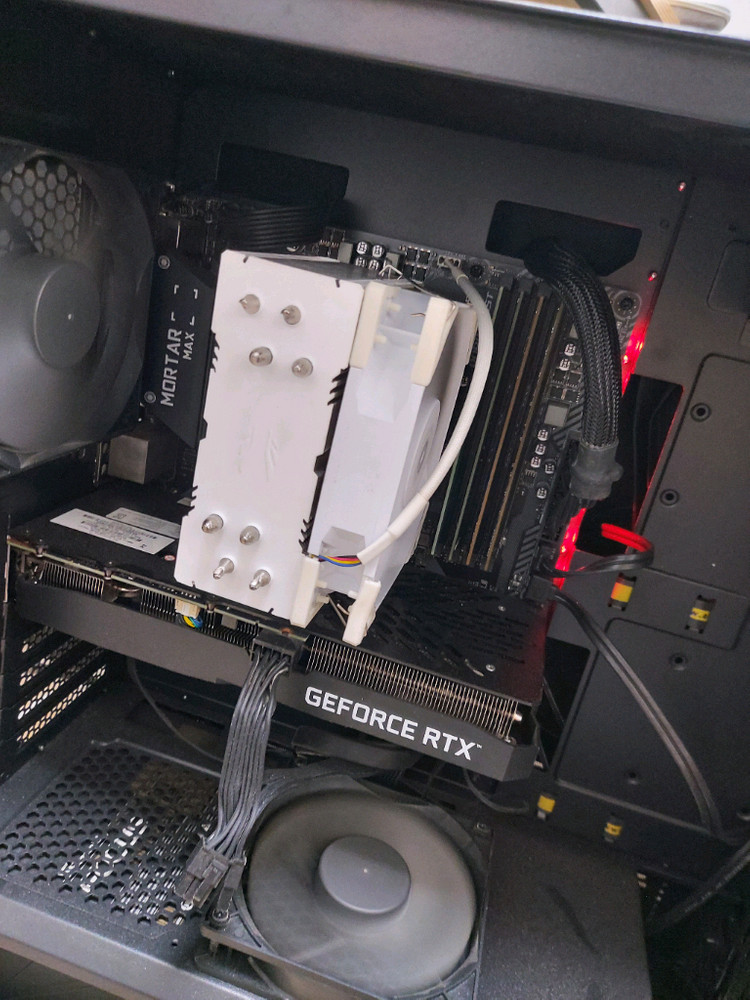 AMD 라이젠 5600X RTX 3060 Ti 게이밍 PC 이미지